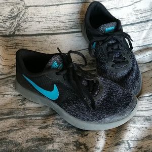 Boys Nike tennis shoes